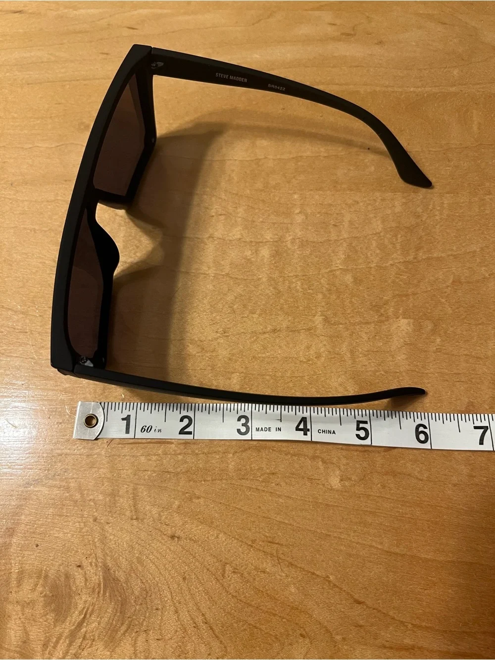 Steve Madden Black Sunglasses Temple Arm with Logo